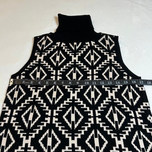 Women's Sleeveless Turtleneck Sweater Top Tunic Size Small Aztec Print Neutral - Picture 4 of 6